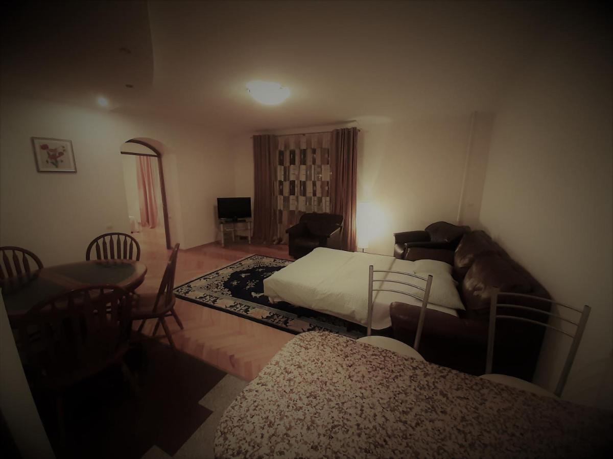 Apartment On Myasnikova 34 Minsk Luaran gambar