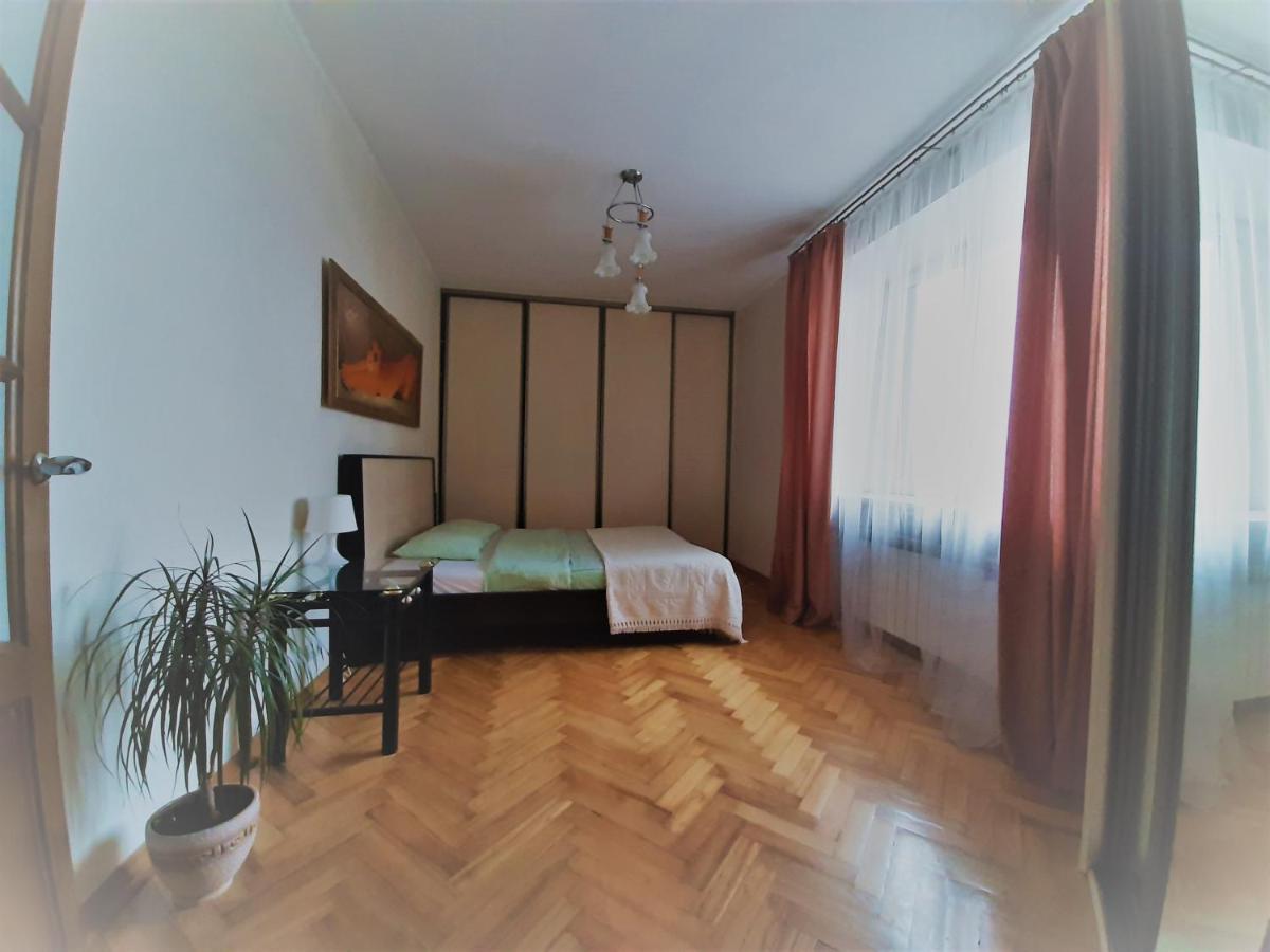 Apartment On Myasnikova 34 Minsk Luaran gambar