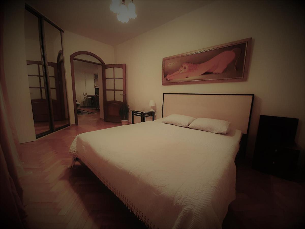 Apartment On Myasnikova 34 Minsk Luaran gambar