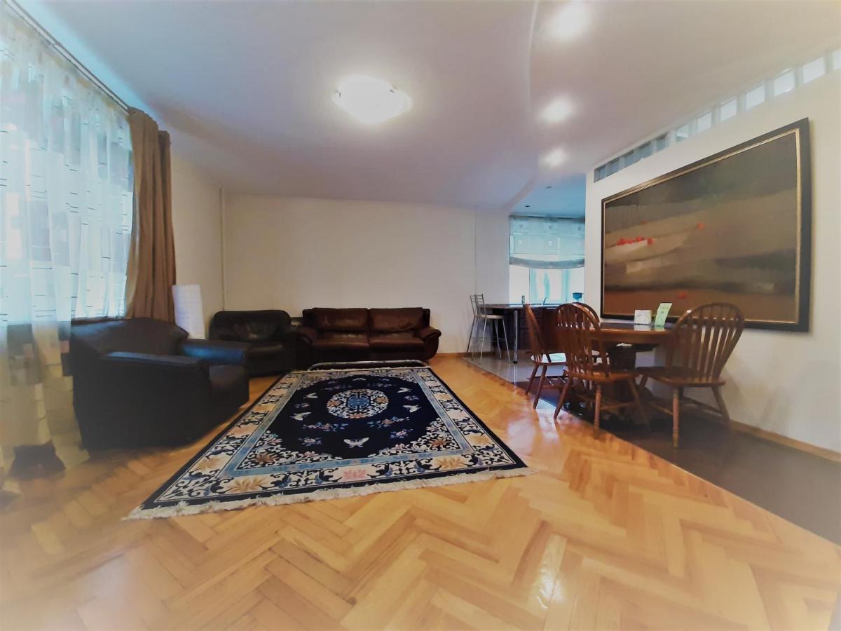 Apartment On Myasnikova 34 Minsk Luaran gambar