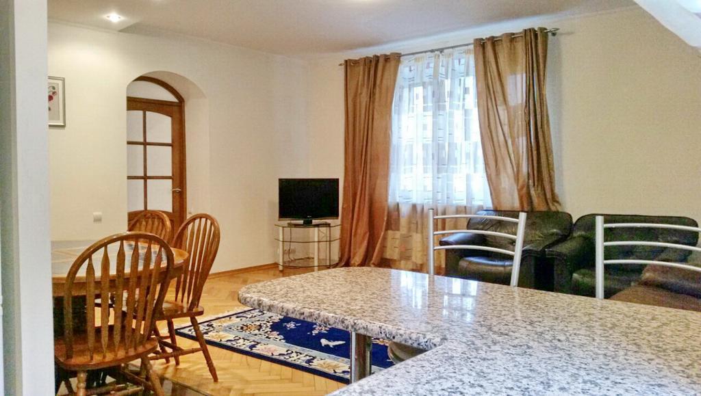 Apartment On Myasnikova 34 Minsk Luaran gambar